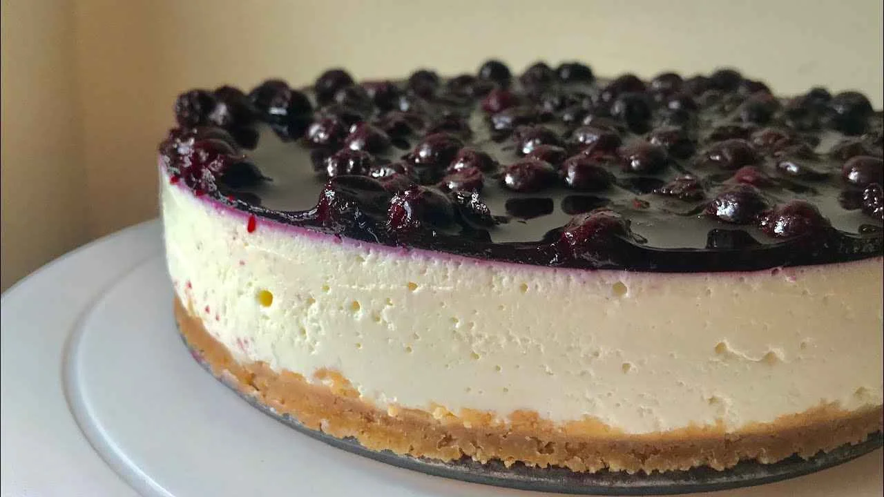 Gothic Blueberry Cheesecake
