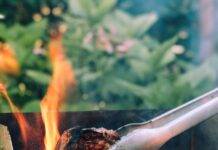 What is the Temperature to Cook Steak on Grill